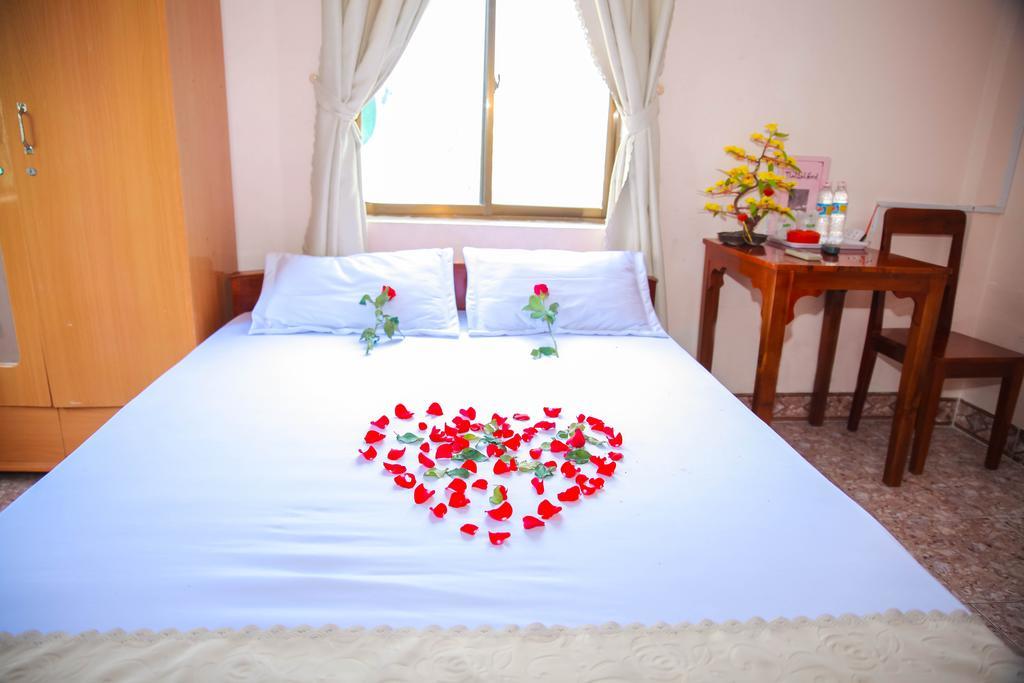Thanh Linh Hotel 퀴논 외부 사진