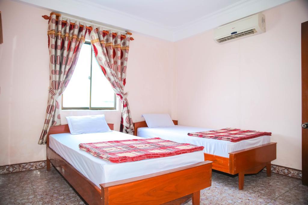 Thanh Linh Hotel 퀴논 객실 사진